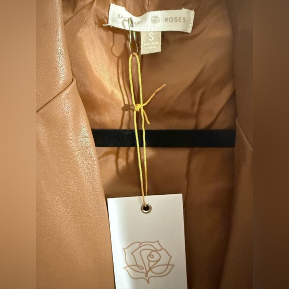 Backyard Roses Western Ranger Faux Leather Jacket Size Small NWT + belt - Picture 6 of 14